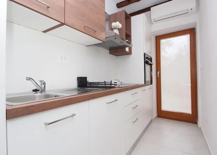 Ester Διαμέρισμα